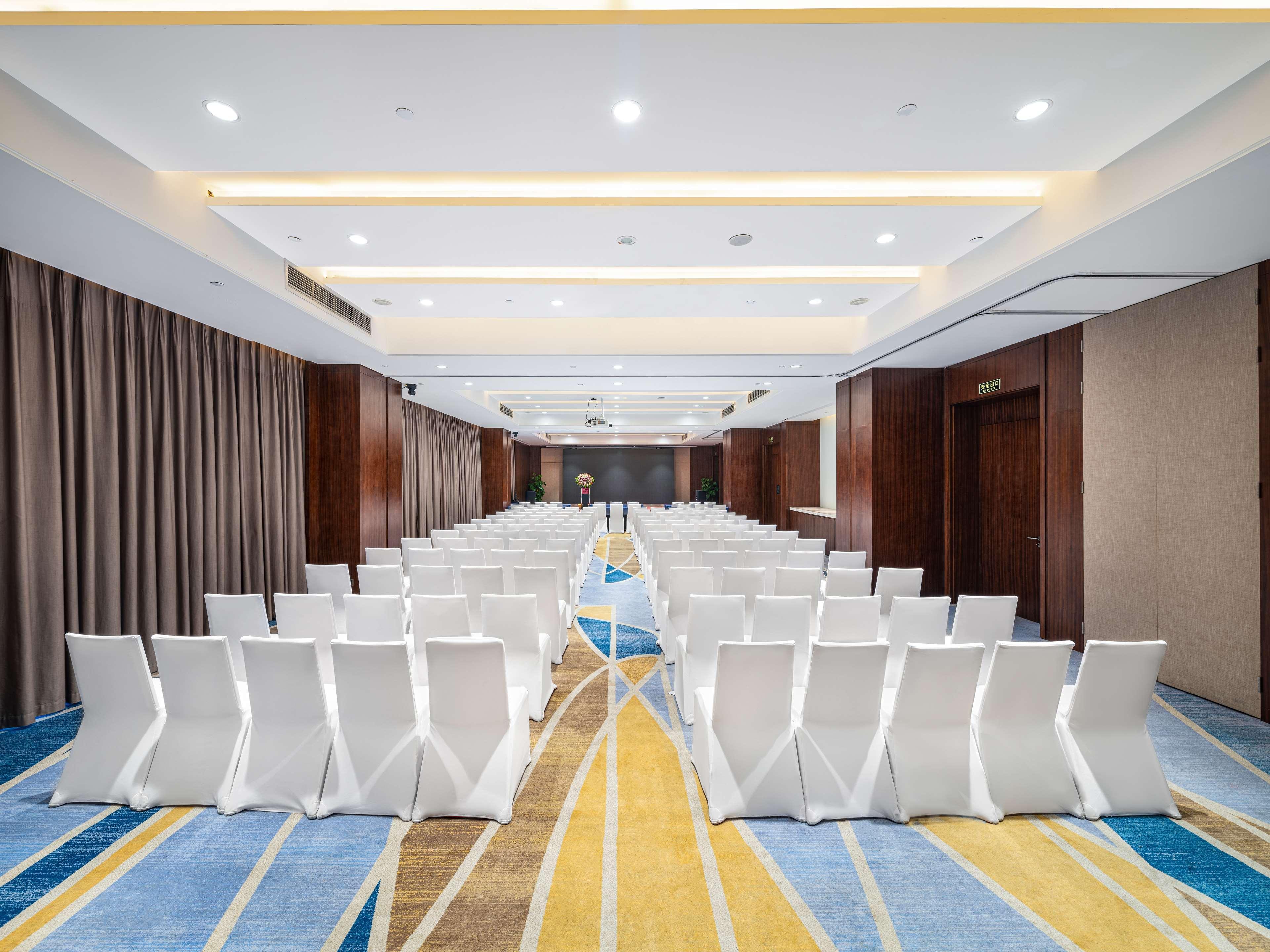 Hilton Garden Inn Chengdu Huayang Eksteriør bilde
